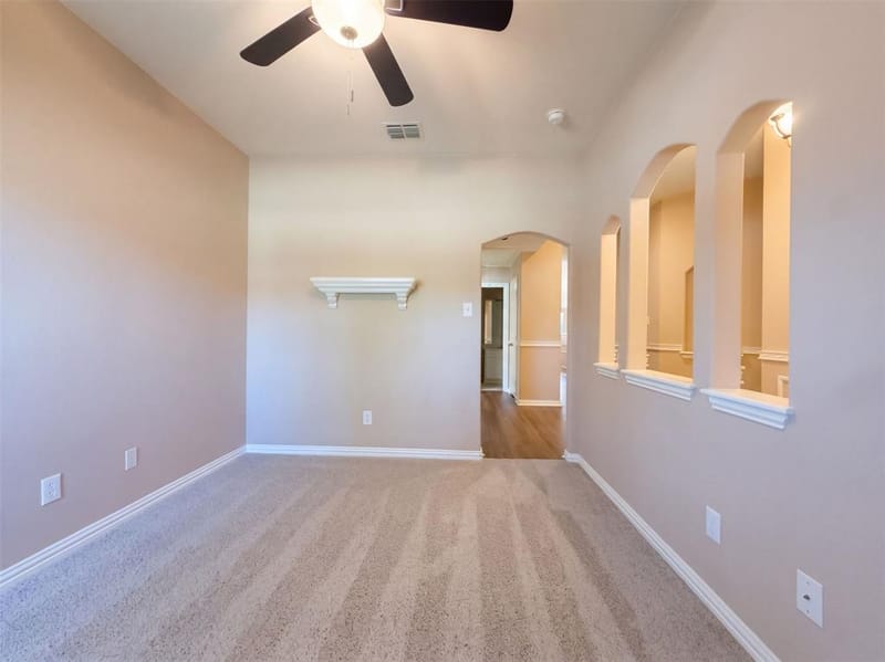5327 Lake Gardens Drive, Grand Prairie TX 75052 - Photo 9