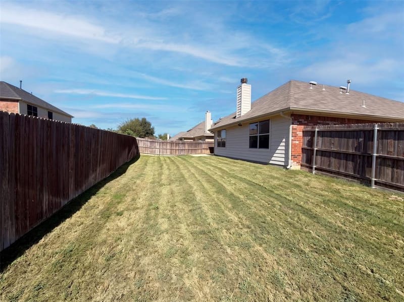 5327 Lake Gardens Drive, Grand Prairie TX 75052 - Photo 18