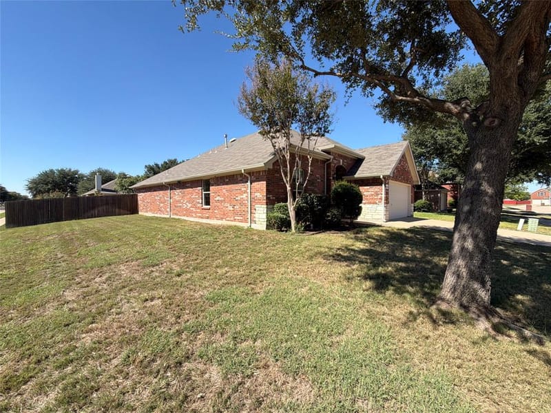 5327 Lake Gardens Drive, Grand Prairie TX 75052 - Photo 19