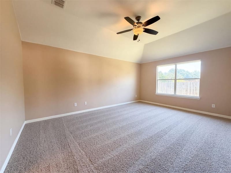 5327 Lake Gardens Drive, Grand Prairie TX 75052 - Photo 4