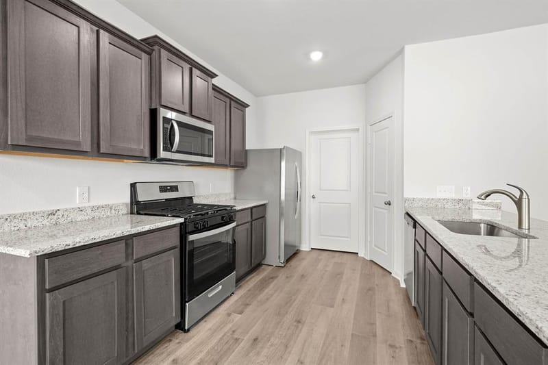 1304 Palamedes Drive, Fort Worth TX 76140 - Photo 2