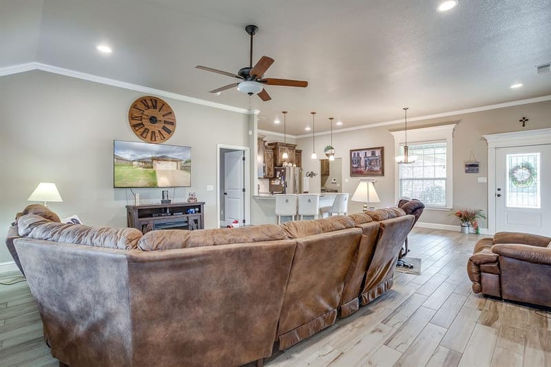 2204 Snake River Drive, Granbury TX 76048 - Photo 32