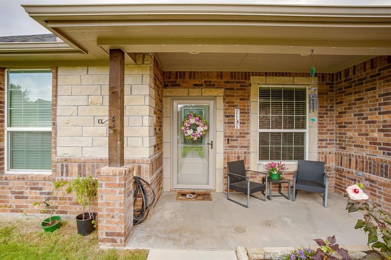 2204 Snake River Drive, Granbury TX 76048 - Photo 10