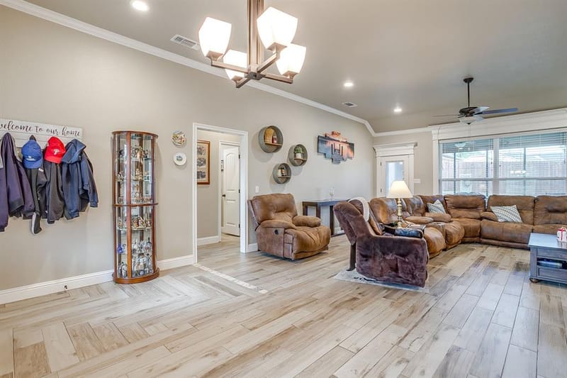 2204 Snake River Drive, Granbury TX 76048 - Photo 15