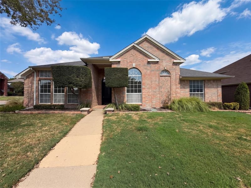 401 Pin Oak Trail, Keller TX 76248