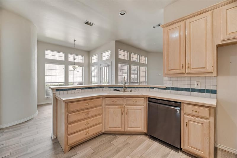 2716 Carnation Drive, Richardson TX 75082 - Photo 9