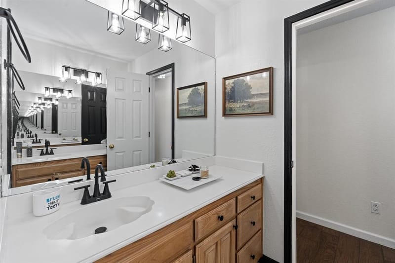 405 Lincoln Oaks Drive, Burleson TX 76028 - Photo 22