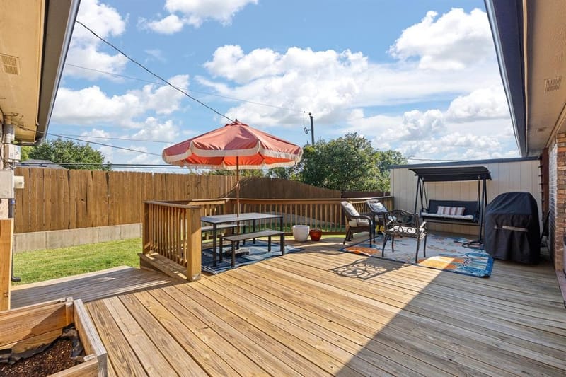 405 Lincoln Oaks Drive, Burleson TX 76028 - Photo 34
