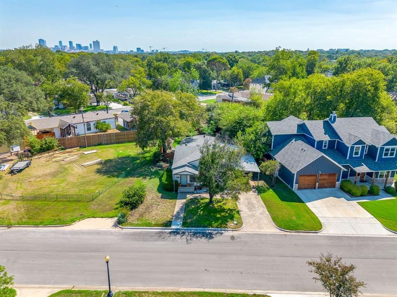 3817 Oaklawn Drive, Fort Worth TX 76107 - Photo 4