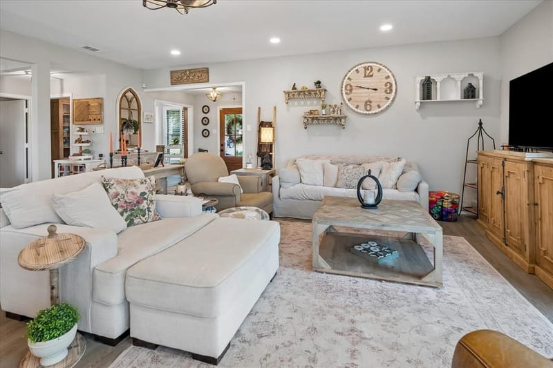 10102 Laingtree Drive, Dallas TX 75243 - Photo 6