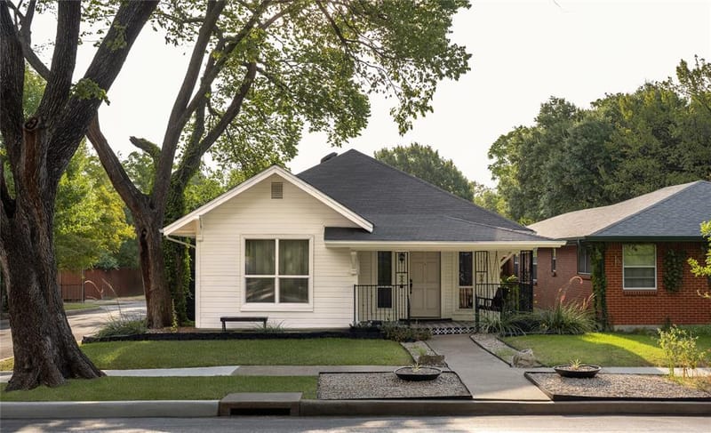 938 N Clinton Avenue, Dallas TX 75208 - Photo 5