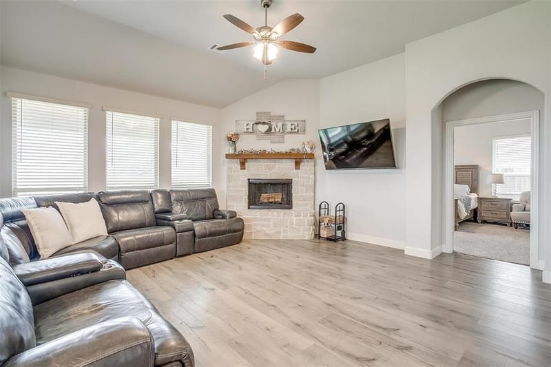 458 Mesquite Grove Road, Midlothian TX 76065 - Photo 5