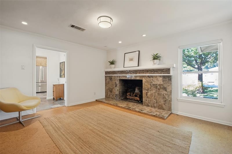 6640 Yosemite Lane, Dallas TX 75214 - Photo 3