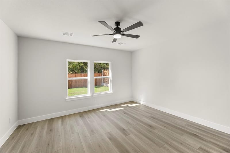 1270 Lacewood Lane, Van Alstyne TX 75495 - Photo 12