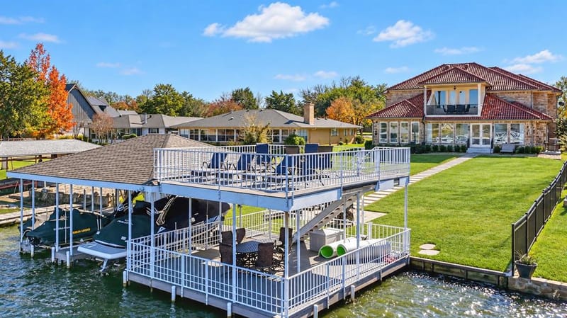 600 Kiowa Drive E, Lake Kiowa TX 76240