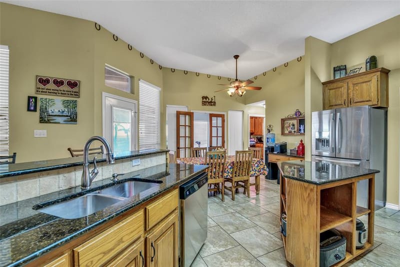 2020 Houston Road, Burleson TX 76028 - Photo 12