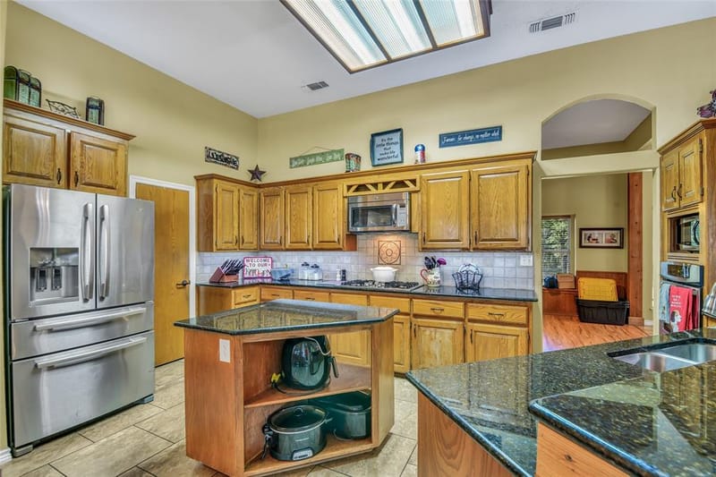 2020 Houston Road, Burleson TX 76028 - Photo 15