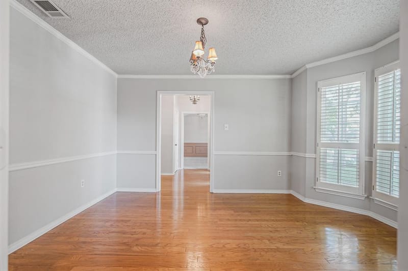2110 Emerald Lake Drive, Arlington TX 76013 - Photo 8