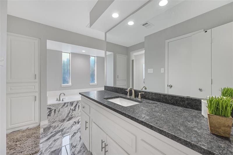 6802 Duffield Drive, Dallas TX 75248 - Photo 19