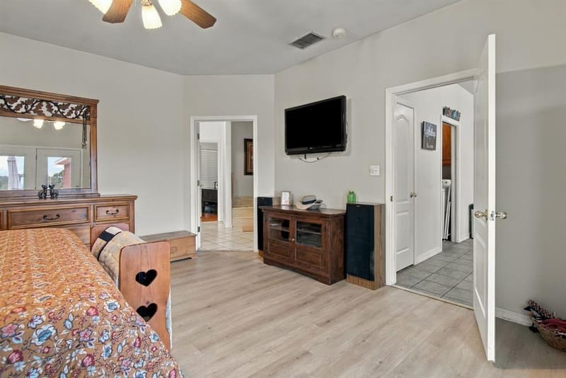 1607 N Park Drive, Bowie TX 76230 - Photo 16