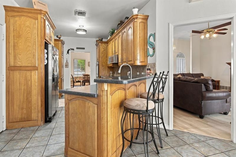 1607 N Park Drive, Bowie TX 76230 - Photo 12