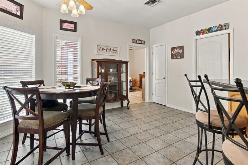 1607 N Park Drive, Bowie TX 76230 - Photo 14