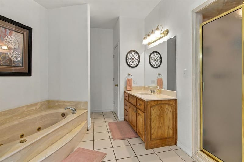1607 N Park Drive, Bowie TX 76230 - Photo 18