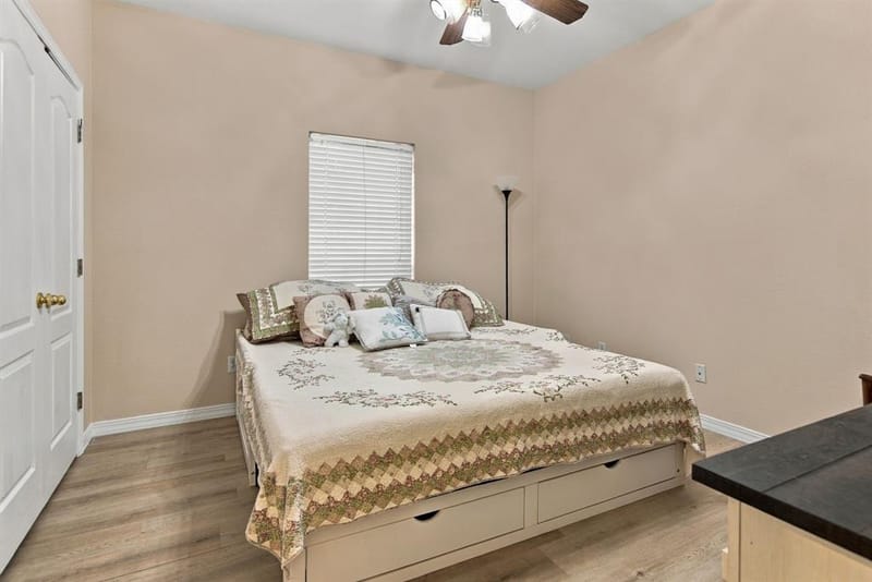 1607 N Park Drive, Bowie TX 76230 - Photo 25