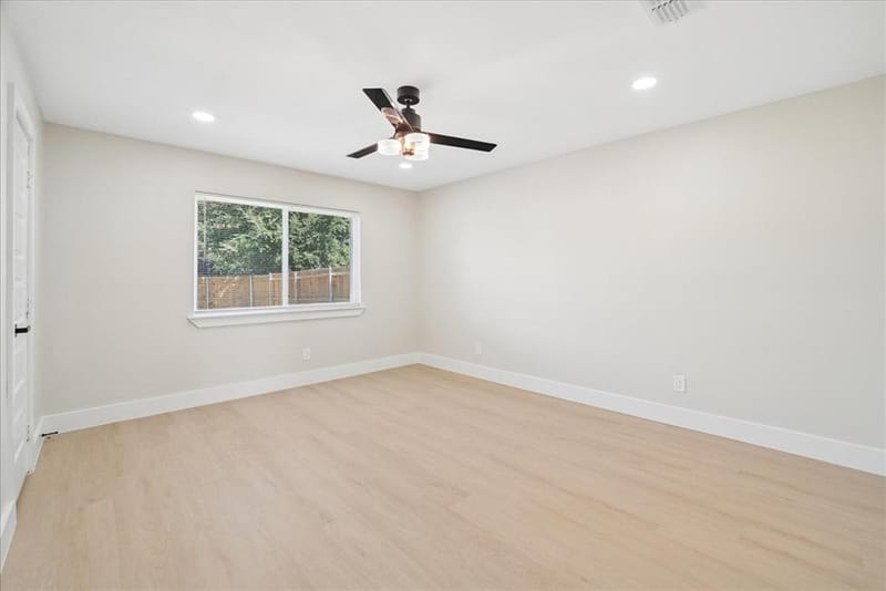 11615 Featherbrook Drive, Dallas TX 75228 - Photo 23