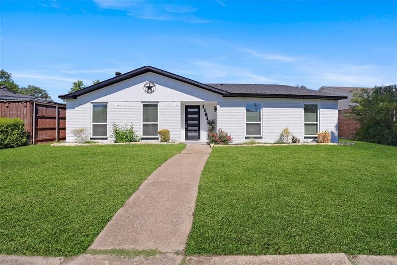 11615 Featherbrook Drive, Dallas TX 75228 - Photo 4