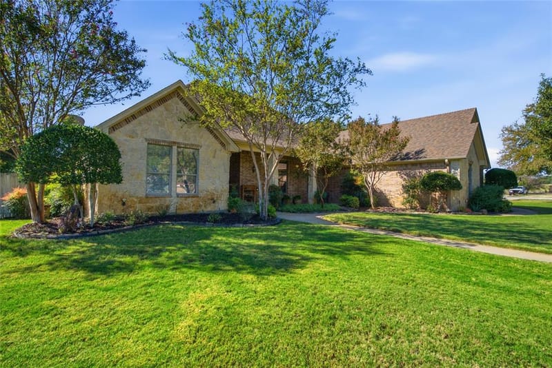 223 Deer Creek Drive, Aledo TX 76008 - Photo 3