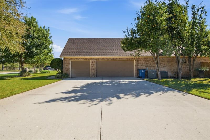 223 Deer Creek Drive, Aledo TX 76008 - Photo 5