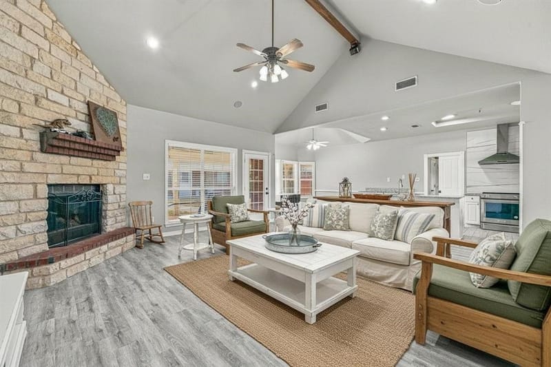 1466 Oakwood Drive, Stephenville TX 76401 - Photo 6