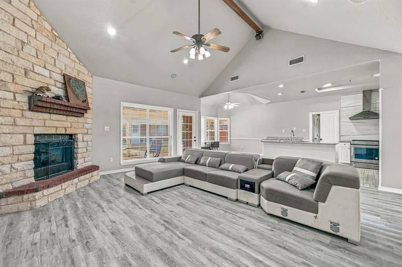 1466 Oakwood Drive, Stephenville TX 76401 - Photo 7