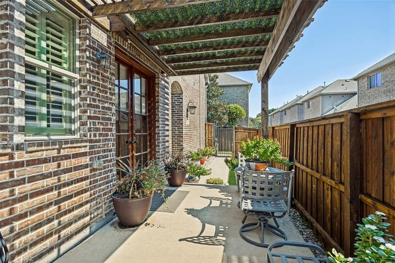 2516 Bill Moses Parkway, Farmers Branch TX 75234 - Photo 9