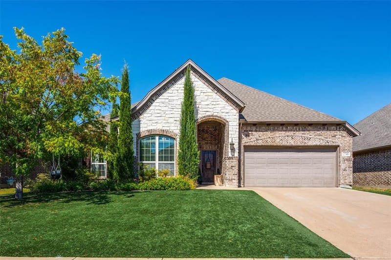 2740 Chimney Rock Road, Burleson TX 76028