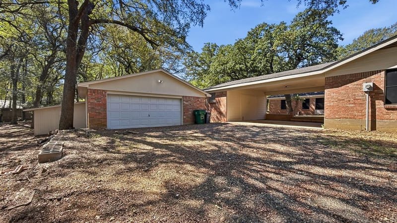 1004 Lakeview Drive, Joshua TX 76058 - Photo 27
