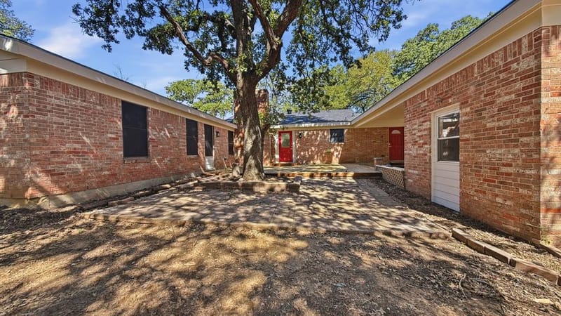 1004 Lakeview Drive, Joshua TX 76058 - Photo 24
