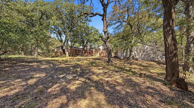 1004 Lakeview Drive, Joshua TX 76058 - Photo 30