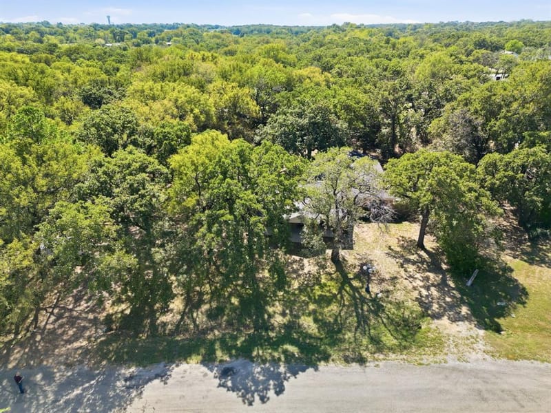 1004 Lakeview Drive, Joshua TX 76058 - Photo 33