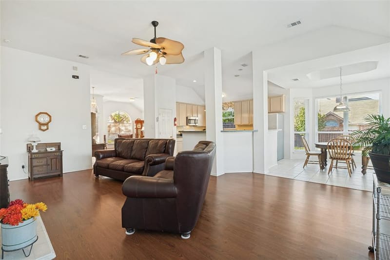 4714 Parkhaven Drive, Garland TX 75043 - Photo 6