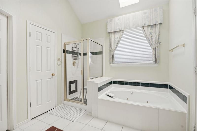 4714 Parkhaven Drive, Garland TX 75043 - Photo 17