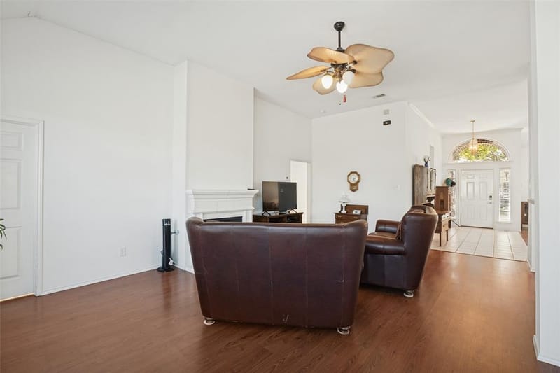 4714 Parkhaven Drive, Garland TX 75043 - Photo 5