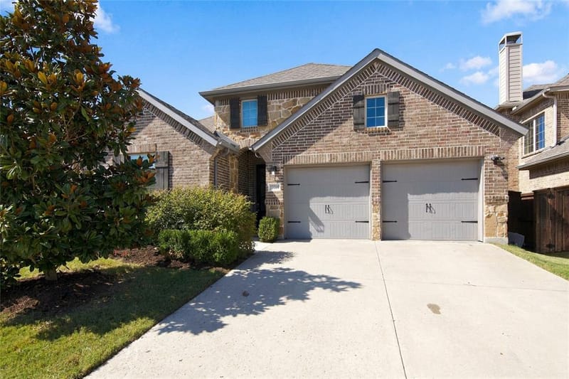 12209 Prudence Drive, Fort Worth TX 76052 - Photo 2