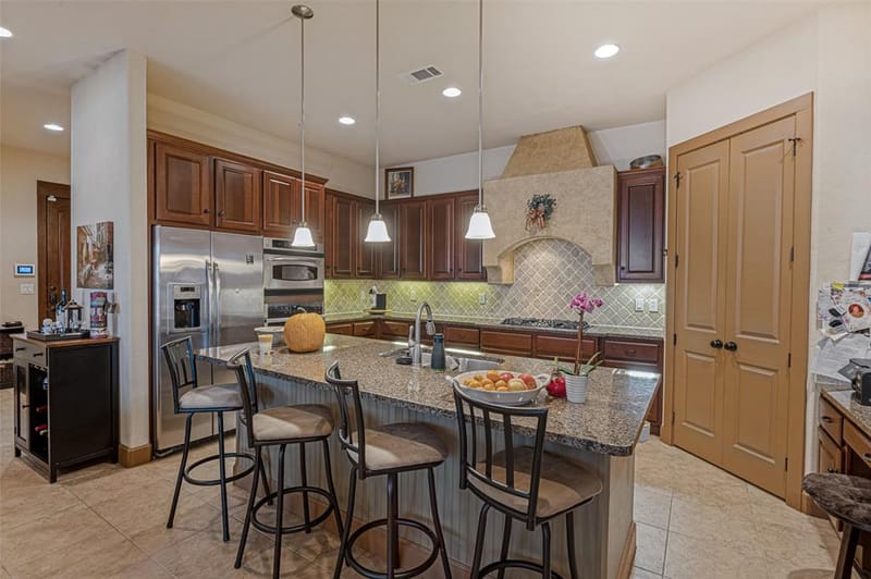 610 Via Ravello # 212, Irving TX 75039 - Photo 6