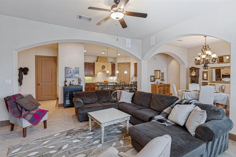 610 Via Ravello # 212, Irving TX 75039 - Photo 3