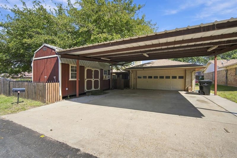1501 Meadow Court, Midlothian TX 76065 - Photo 3