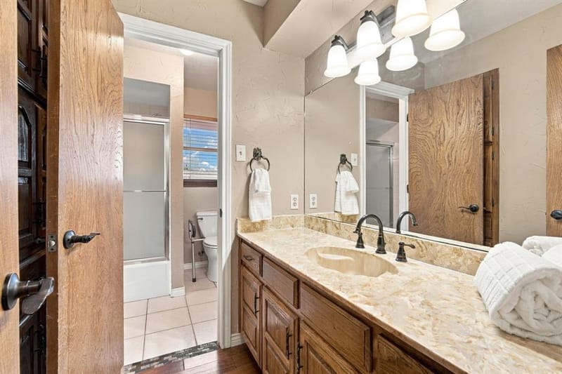 1501 Meadow Court, Midlothian TX 76065 - Photo 19