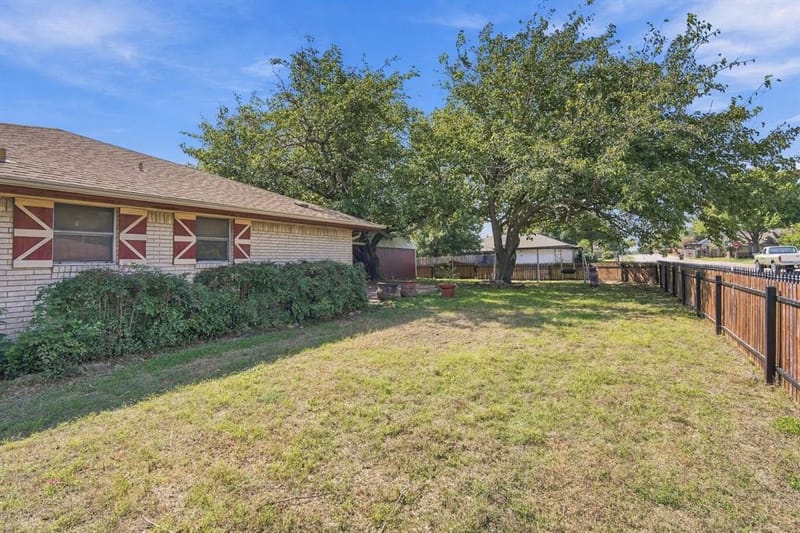 1501 Meadow Court, Midlothian TX 76065 - Photo 25
