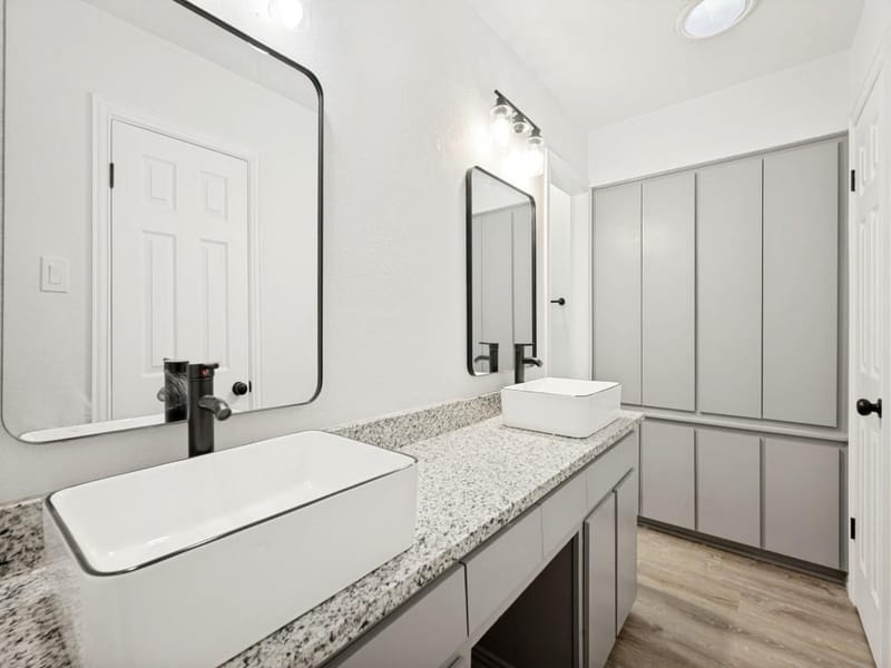 2203 Valleydale Drive, Arlington TX 76013 - Photo 16